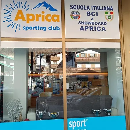 Aprica Sports And Relax-casa Giusy 別荘 Villa di Tirano